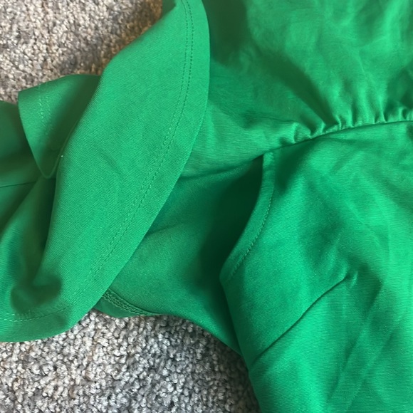 Green Flounce Off the Shoulder Mini Dress - Picture 4 of 6